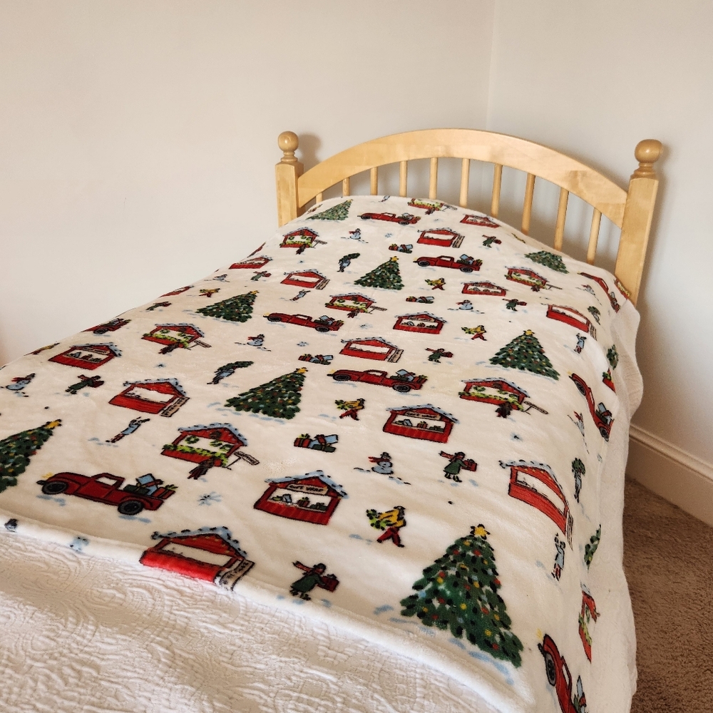 Holiday Time Blanket Throw 56 x 47 Christmas Tree Trucks Soft Cozy